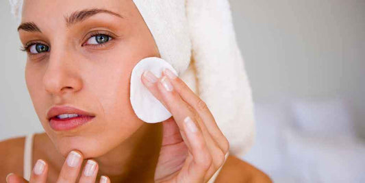 Glycolic Acid: Your Smooth Skin Secret Weapon